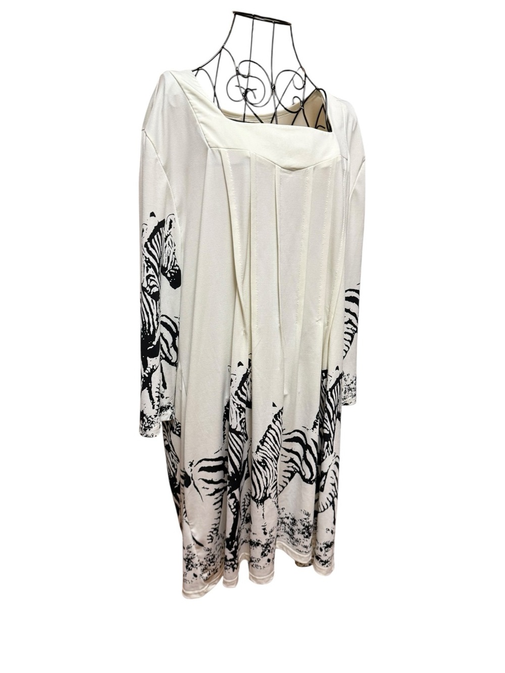 Ivory Zebra Graphic Long Sleeve Tunic Dress 3X - Picture 3 of 9